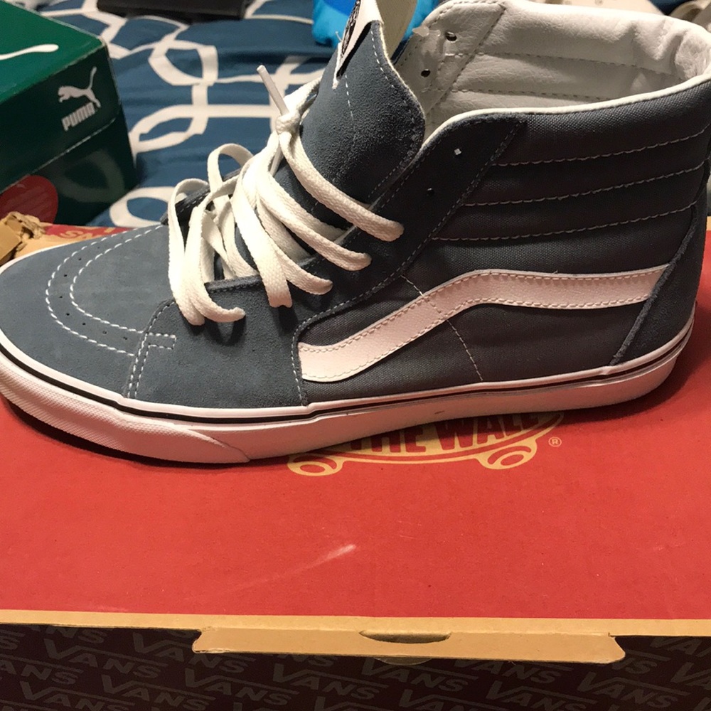 High-top vans - Picture 2 of 7